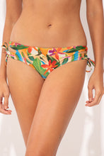 Laden Sie das Bild in den Galerie-Viewer, Gallery: Rio De Sol Bas Bottom Tropical Madrid