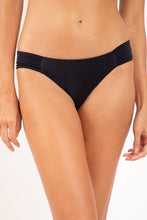 Laden Sie das Bild in den Galerie-Viewer, Gallery: Rio De Sol Bas Bottom Malibu-Black Baobi