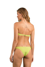 Laden Sie das Bild in den Galerie-Viewer, Model Back: Rio De Sol Ensemble Set Bora-Citrus Bandeau-Joy Leblon