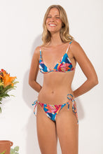 Laden Sie das Bild in den Galerie-Viewer, Model Front: Rio De Sol Bas Bottom Maui Ibiza