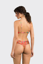 Laden Sie das Bild in den Galerie-Viewer, Model Back: Rio De Sol Ensemble Set Tropics Balconet-Tie Ciao