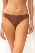 Laden Sie das Bild in den Galerie-Viewer, Gallery: Rio De Sol Bas Bottom Sand-Cappuccino Essential-Comfy