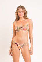 Laden Sie das Bild in den Galerie-Viewer, Model Front: Rio De Sol Ensemble Set Oasis Balconet-Tie Leblon