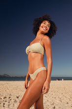 Laden Sie das Bild in den Galerie-Viewer, Image 11: Rio De Sol Bas Bottom Brisa-Pistache Essential