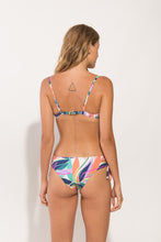 Laden Sie das Bild in den Galerie-Viewer, Model Back: Rio De Sol Ensemble Set Fresh-Day Balconet Madrid