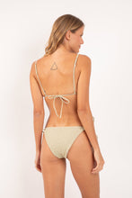 Laden Sie das Bild in den Galerie-Viewer, Model Back: Rio De Sol Bas Bottom Brisa-Pistache Ibiza-Comfy