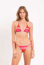 Laden Sie das Bild in den Galerie-Viewer, Model Front: Rio De Sol Ensemble Set Cher Tri-Inv Cheeky-Tie