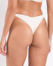 Laden Sie das Bild in den Galerie-Viewer, Image 05: Rio De Sol Bas Bottom Malibu-Natural Cali