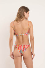 Laden Sie das Bild in den Galerie-Viewer, Model Back: Rio De Sol Haut Top Sea-Bloom Paola