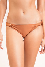 Laden Sie das Bild in den Galerie-Viewer, Gallery: Rio De Sol Bas Bottom Nocciola Mel-Comfy