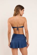 Laden Sie das Bild in den Galerie-Viewer, Model Back: Rio De Sol Jupe De Page Mini Skirt Navy