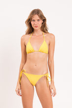 Laden Sie das Bild in den Galerie-Viewer, Model Front: Rio De Sol Bas Bottom Amarelo Ibiza-Comfy