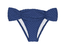 Laden Sie das Bild in den Galerie-Viewer, Product Front: Rio De Sol Bas Bottom Kiwanda Denim Band Comfort