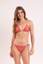 Laden Sie das Bild in den Galerie-Viewer, Model Front: Rio De Sol Haut Top Floral-Scales Frufru