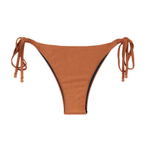 Laden Sie das Bild in den Galerie-Viewer, Product Front: Rio De Sol Bas Bottom Nocciola Ibiza