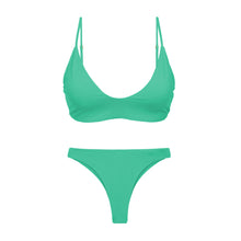 Laden Sie das Bild in den Galerie-Viewer, Product Front: Wednesday In Hawaii By Rio De Sol Ensemble Set Valley Hana Sunset