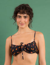 Laden Sie das Bild in den Galerie-Viewer, Image 10: Rio De Sol Haut Top Cashew Balconet-Tie