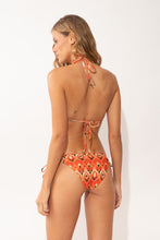 Laden Sie das Bild in den Galerie-Viewer, Model Back: Rio De Sol Bas Bottom Maracai Ibiza-Comfy