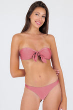 Laden Sie das Bild in den Galerie-Viewer, Gallery: Rio De Sol Ensemble Set Shimmer-Confetti Bandeau-Knot Nice-Fio