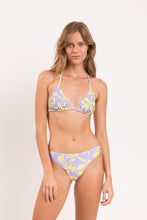 Laden Sie das Bild in den Galerie-Viewer, Model Front: Rio De Sol Bas Bottom Glow Essential-Comfy