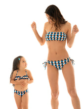 Laden Sie das Bild in den Galerie-Viewer, Model Back: Rio De Sol Deux Pièces Fille Geometric Kids