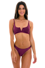 Laden Sie das Bild in den Galerie-Viewer, Model Front: Rio De Sol Haut Top Viena Bra-V
