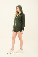 Laden Sie das Bild in den Galerie-Viewer, Image 03: Uv Line Fitness Robes Bag-Foldable Windbreaker Jacket Verde Militar
