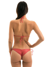 Laden Sie das Bild in den Galerie-Viewer, Model Back: Rio De Sol Ensemble Kiwanda Madras Frufru