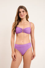 Laden Sie das Bild in den Galerie-Viewer, Model Front: Rio De Sol Haut Top Bio-Floreira Sara