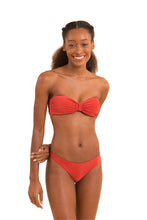 Laden Sie das Bild in den Galerie-Viewer, Image 04: Rio De Sol Haut Top Malibu-Chili Bandeau-Duo