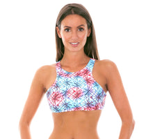 Laden Sie das Bild in den Galerie-Viewer, Model Front: Rio De Sol Haut Soutien Tiejean Sporty