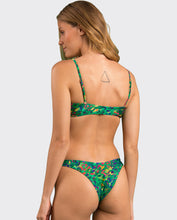 Laden Sie das Bild in den Galerie-Viewer, Image 08: Rio De Sol Ensemble Set Wilds Bandeau-Reto Highleg