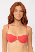 Laden Sie das Bild in den Galerie-Viewer, Gallery: Rio De Sol Haut Top Cali-Flamingo Juliette