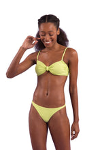 Laden Sie das Bild in den Galerie-Viewer, Image 04: Rio De Sol Ensemble Set Bora-Citrus Bandeau-Joy Leblon-Fio
