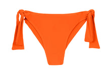 Laden Sie das Bild in den Galerie-Viewer, Product Front: Rio De Sol Bas Bottom Calendula Italy