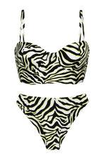 Laden Sie das Bild in den Galerie-Viewer, Product Front: Rio De Sol Ensemble Set Wild-Black Balconet-Anna Nice