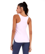Laden Sie das Bild in den Galerie-Viewer, Model Back: Alto Giro Fitness Haut Regata Skin Fit Inspiracionais Rosa Soft