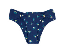 Laden Sie das Bild in den Galerie-Viewer, Product Front: Rio De Sol Bas Bottom Seabird Cortinao