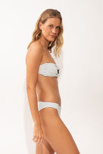 Laden Sie das Bild in den Galerie-Viewer, Image 03: Rio De Sol Ensemble Set Linea-White Dora Essential-Comfy
