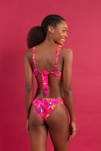 Laden Sie das Bild in den Galerie-Viewer, Image 12: Rio De Sol Ensemble Set Flavors Halter-Marina Essential-Cos