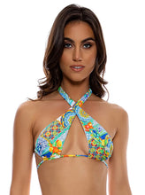 Laden Sie das Bild in den Galerie-Viewer, Model Front: Luli Fama Haut Top Cross Diamond Amalfi
