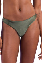 Laden Sie das Bild in den Galerie-Viewer, Gallery: Rio De Sol Bas Bottom Croco Essential