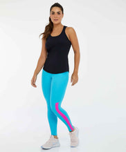 Laden Sie das Bild in den Galerie-Viewer, Model Front: Alto Giro Fitness Haut Regata Skin Fit Tule E Laser Preto
