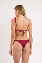 Laden Sie das Bild in den Galerie-Viewer, Model Back: Rio De Sol Ensemble Set Touch-Carmim Selena