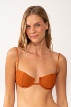 Laden Sie das Bild in den Galerie-Viewer, Gallery: Rio De Sol Haut Top Ferrugo Juliette