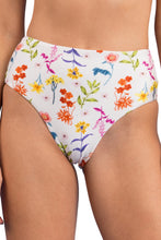 Laden Sie das Bild in den Galerie-Viewer, Gallery: Rio De Sol Bas Bottom Countryside Hotpants
