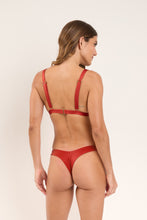 Laden Sie das Bild in den Galerie-Viewer, Model Back: Rio De Sol Bas Bottom Shimmer-Liquor Nice-Fio