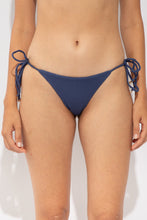 Laden Sie das Bild in den Galerie-Viewer, Gallery: Rio De Sol Bas Bottom Carmel-Blue Cheeky-Micro
