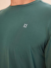 Laden Sie das Bild in den Galerie-Viewer, Image 02: Uv Line T-Shirt Longsleeve New Fit Textura Masc Verde Jade Upf50+