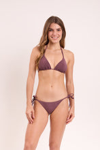 Laden Sie das Bild in den Galerie-Viewer, Model Front: Rio De Sol Ensemble Set Malibu-Ebano Tri-Inv Lacinho